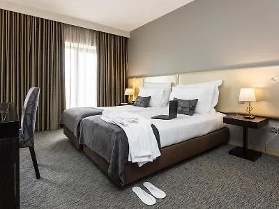 ホテル チサール 4*